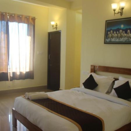 Kollanoor Guest House Madikeri Bagian luar foto