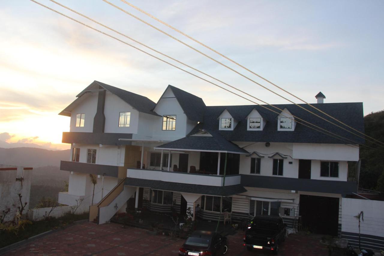 Kollanoor Guest House Madikeri Bagian luar foto