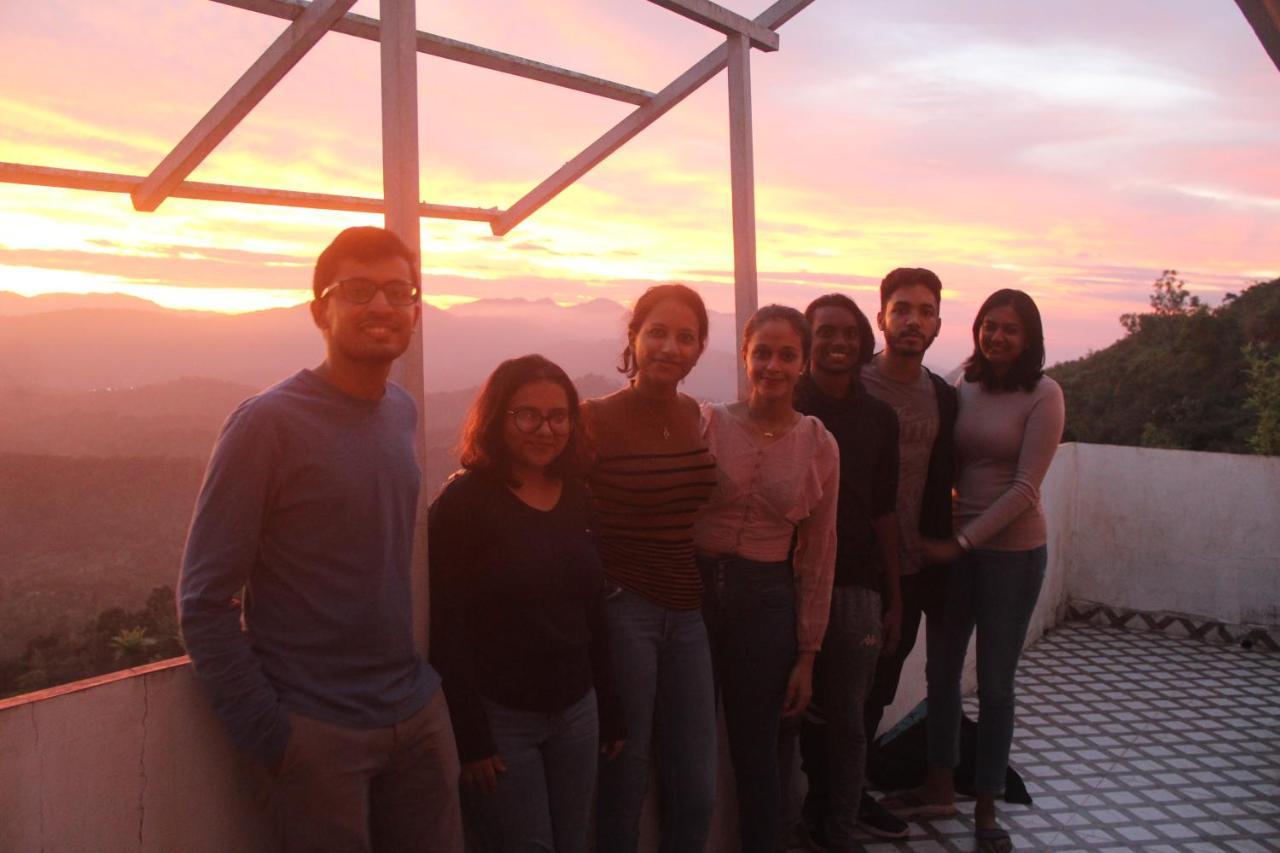 Kollanoor Guest House Madikeri Bagian luar foto