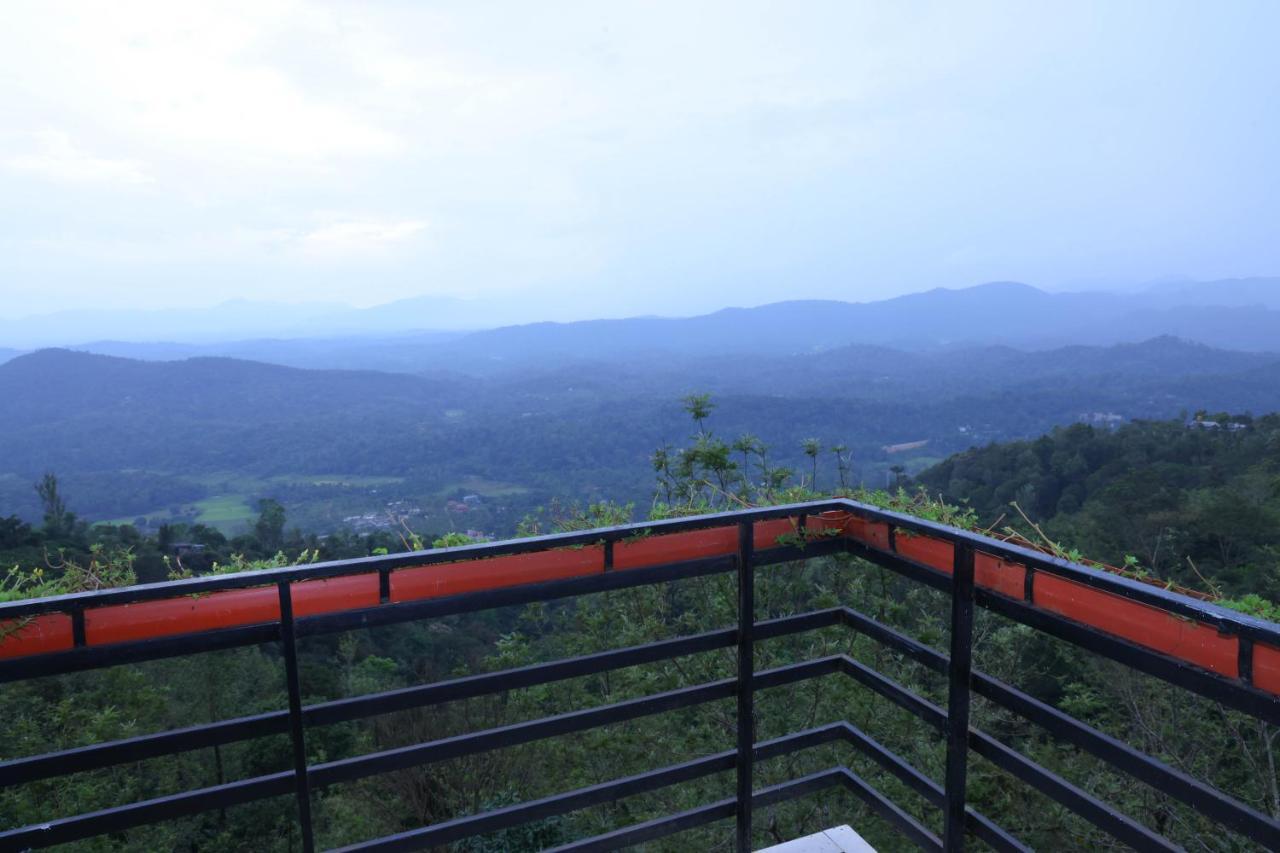 Kollanoor Guest House Madikeri Bagian luar foto