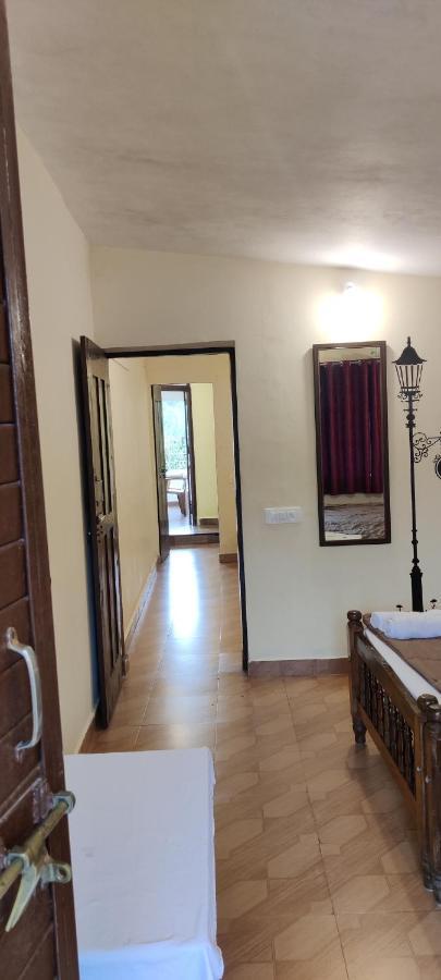 Kollanoor Guest House Madikeri Bagian luar foto