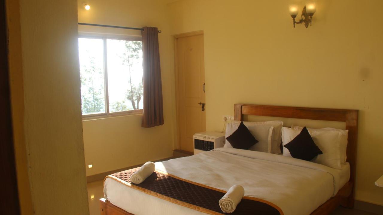 Kollanoor Guest House Madikeri Bagian luar foto